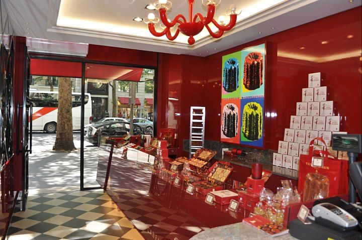 Boutique Canelés Baillardran éclairage MEGALUX 33